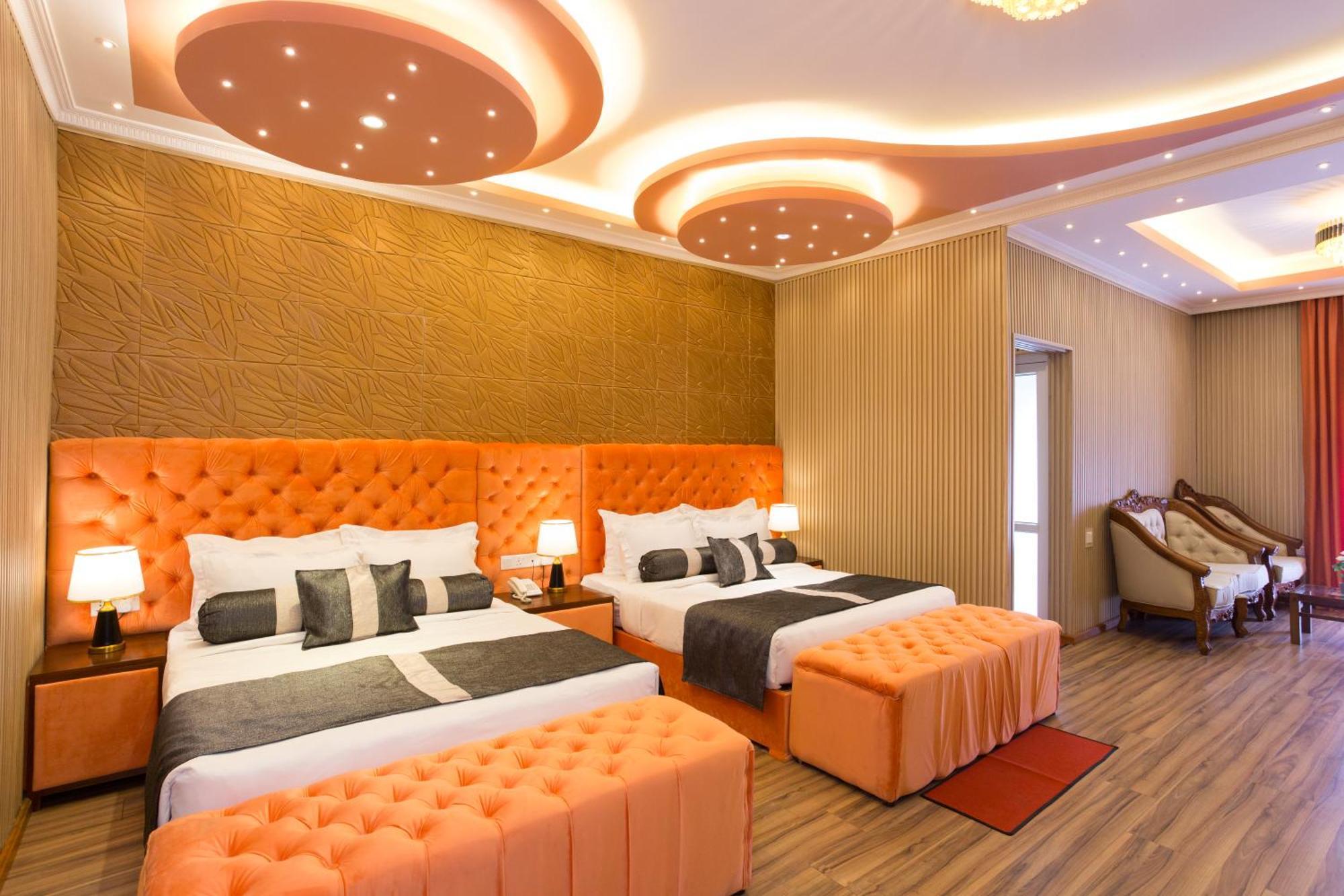 Hotel Grand Turf By Gsp 努沃勒埃利耶 外观 照片