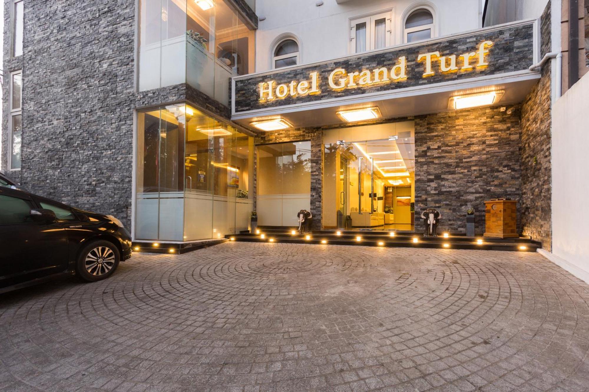 Hotel Grand Turf By Gsp 努沃勒埃利耶 外观 照片