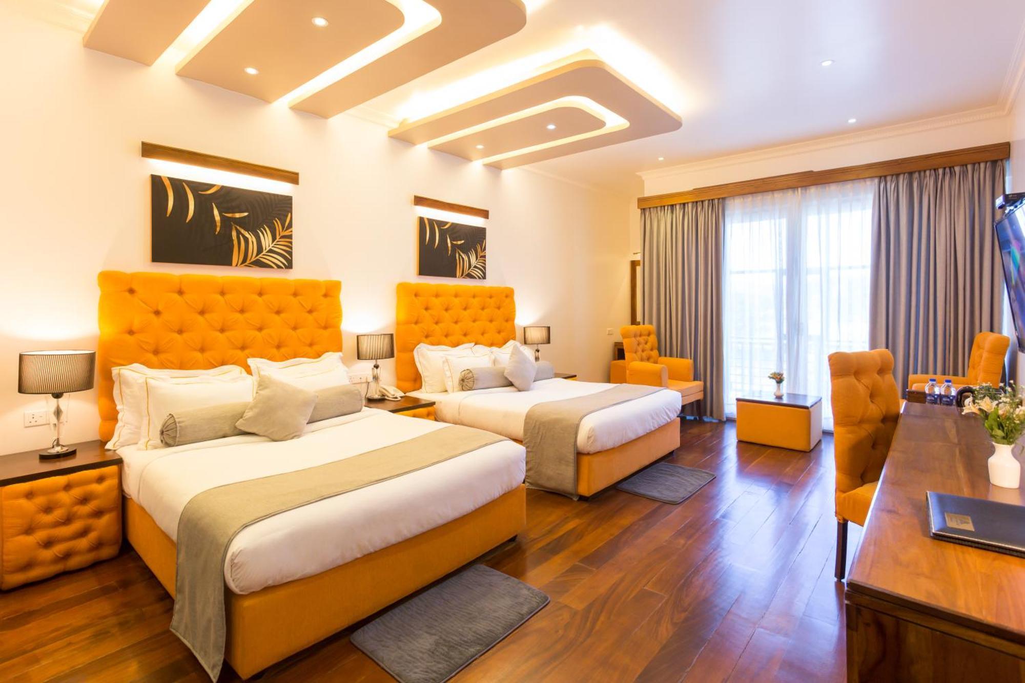 Hotel Grand Turf By Gsp 努沃勒埃利耶 外观 照片